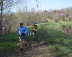 Photo of runners by Lake Henry from Free State Trail Run