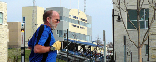 Photo of Bob Wenger nearing finish of Run for Life 10 Mile.