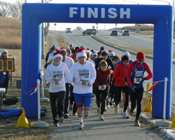 Photo of start of Lawrence Jingle Bell Run.