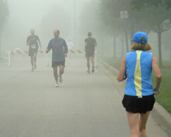 Photo of foggy morning at 2009 Leawood Labor Day Run.