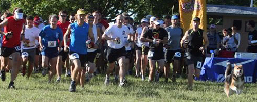 Photo of start of the Clinton North Shore 8.5 Mile Trail Race on Sept 4, 2010.