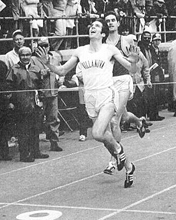 Photo of Marty Liquori and Jim Ryun in the 1971 Dream Mile.