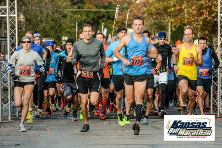 Photo of the start of the 2014 Kansas Half Marathon.