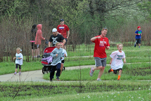 Link to photos from the Sunflower Marathon Club Run on April 19, 2015.